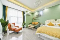Longfeng Audio-visual Homestay (Shijiazhuang International Trade City) - Homestays