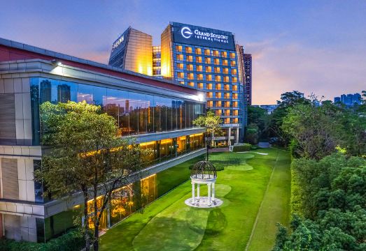 그랜드 스카이라이트 인터내셔널 호텔 관란