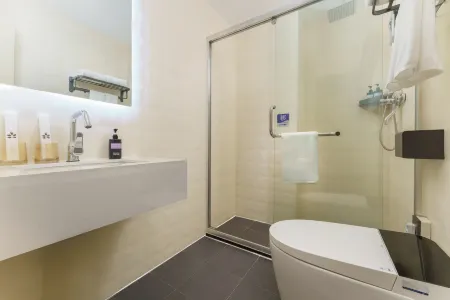 Shanshui Hotel (Angang Steel Plant East Gate)