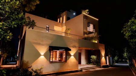 Limu Homestay (Gejiu Shadian Dasi) Отели рядом с достопримечательностью «Honghe Vocational and Technical College»