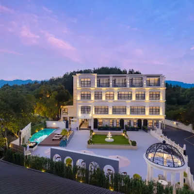 Poyue Mansion Hotel Các khách sạn gần Sân bay Từ Gia Lăng