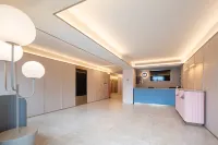 HanTing Hotel (Wuhan Yellow Crane Tower Red Wall)