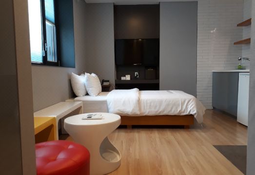 그리드 인 호텔 객실