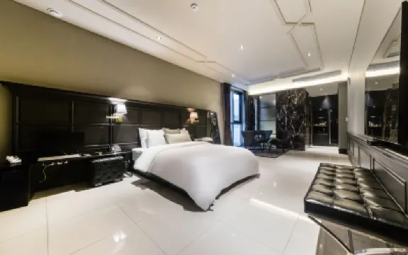 Hotel Vow Hotels near Gyesan Station