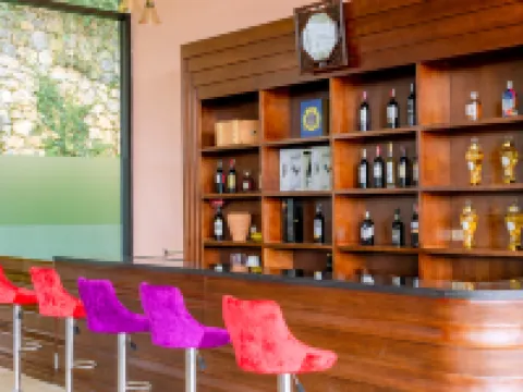 Vigolando Van Ho Resort & Restaurant Hotels in Moc Chau District