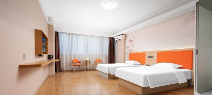 Jinding Hotel (Nanyang Railway Station Bus Station) Hotel di Nanyang