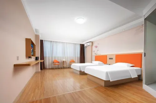 Jinding Hotel (Nanyang Railway Station Bus Station)