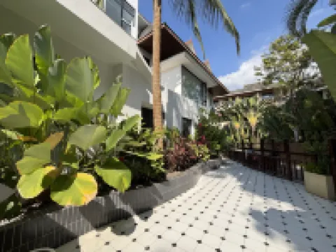 Taiyue Hotel (Jinghong Gaozhuang Starlight Night Market)