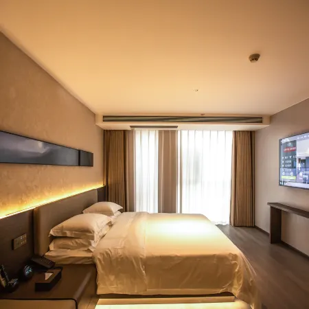 Yuanshe Hotel (Fugou Phoenix Terrace East Street)