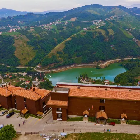 Sera Lake Resort Hotel Spa & Aparts