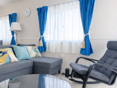 Free 7-Seater Car | Airport Transfer / Sunstone Residence 2F