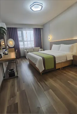 Golf Green 19 Hotel (Nanyang Railway Station Branch)