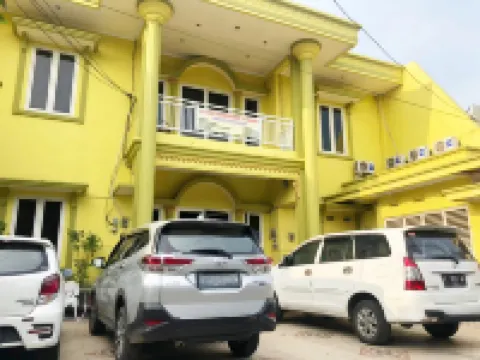 Homestay Babussalam Rungkut Mitra RedDoorz Hotel a 