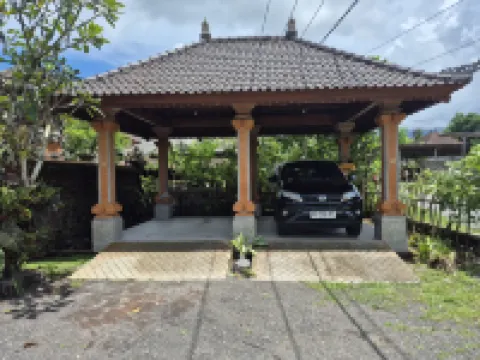 Villa Taman near Sidemen Bali โรงแรมใกล้วัดเบซากีห์