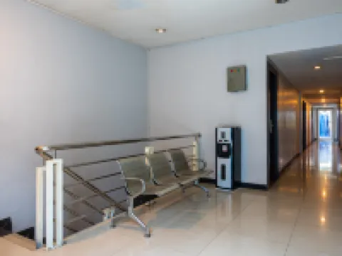 Tripletree Majestiq Hotel Hotels in Senapelan