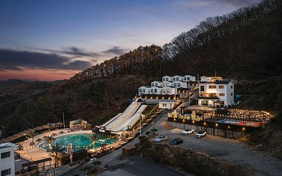 춘천 발리 376 전경