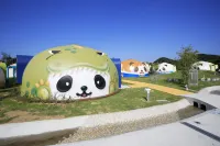 Panda Village โรงแรมใน