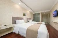 Super 8 Hotel (Zhangjiakou Celebration Plaza Hotel)