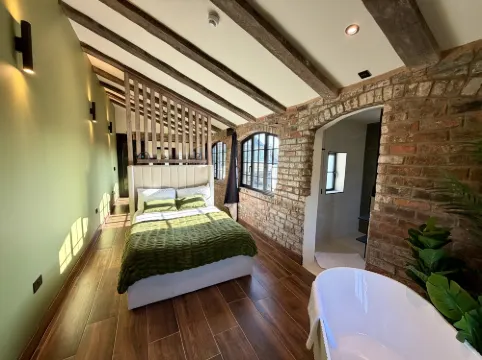 Unique Japandi Loft in Jewellery Quarter Bham