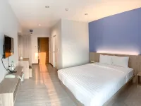 Tripper Hotel Hotels near Ubon Square