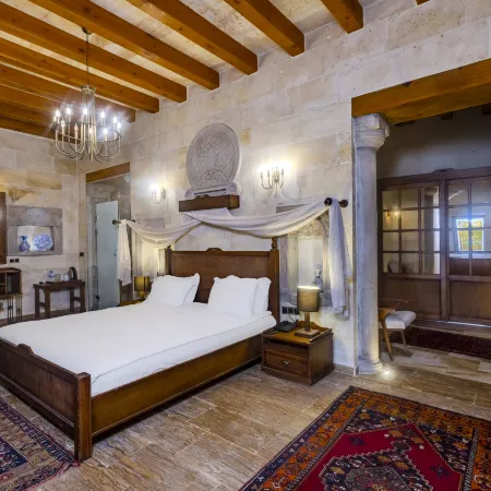 Pegas Cave Suites