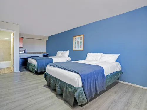 Super 7 Inn By OYO San Antonio NW Medical Center - Homestays