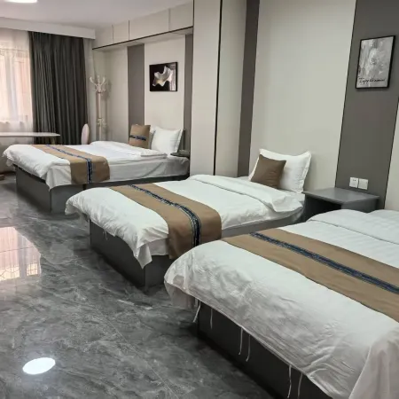 Youjia Warm Theme Hotel