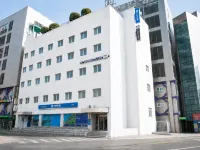 K-Grand Hotel DDP Các khách sạn gần Trung tâm mua sắm HelloAPM