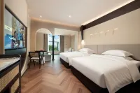 Yunman Mountain Luxury Private Hot Spring Homestay - balcony