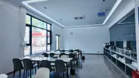 Zhenkang Qianxun Residence Hotel