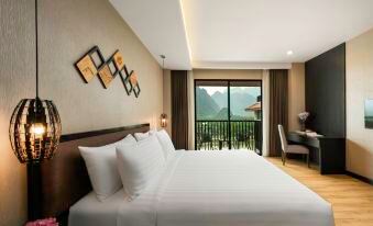 Amari Vang Vieng