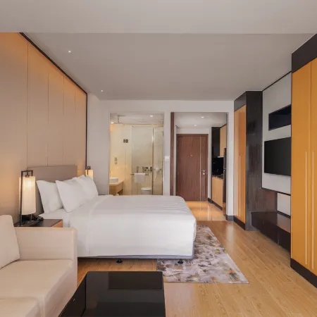 DiStay Beachfront Suites - Wyndham Soleil Da Nang