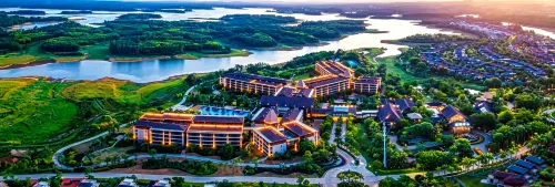 Noble Lake Hotel  Hainan