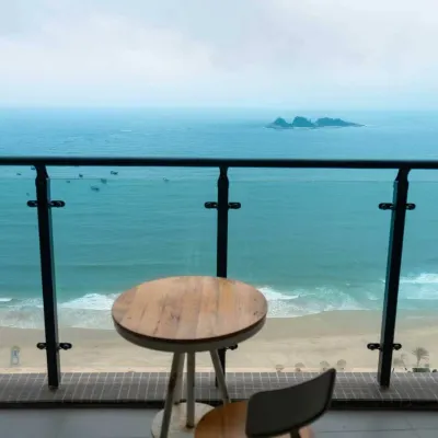 樂憶度假公寓（海陵島敏捷黃金海岸店） Hotels near Zhapo