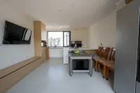 Xingyi Blue Moon Bay Xinglin Courtyard Homestay - New