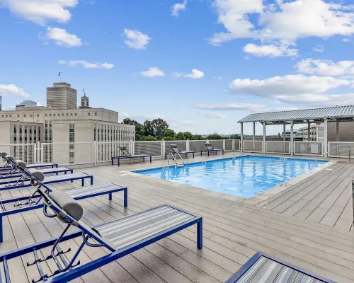 2bdr Downtown Nashville Apartment. Walk to Broadway and Music City Center with Rooftop Pool - 3 賴曼禮堂（Ryman Auditorium）附近的飯店