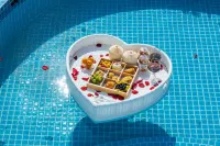 Huiting Yunju Hotel (Xishuangbanna Jinghong Gaozhuang West Shuangjing Xingguang Night Market Branch) - piscina