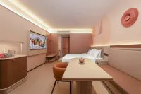 Orange Hotel (Qingdao Golden Lion Plaza Branch, Shilaoren Seawater Bathing Beach) - Balcony