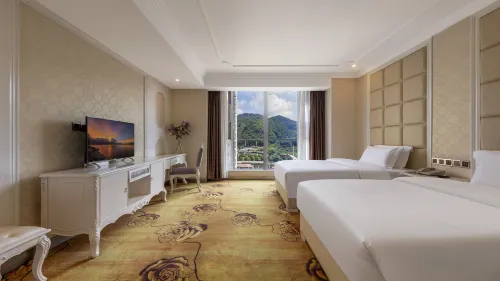 Qingyan Hotel - غرفة مطلة على الجبل
