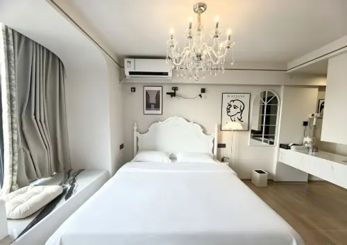Yangpu Aesthetic Seaside Homestay - New