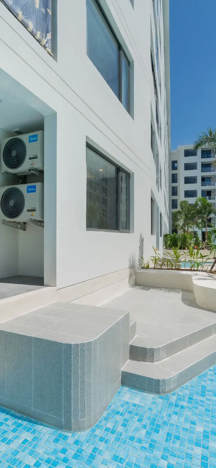 Pool Access 2Br Apartment