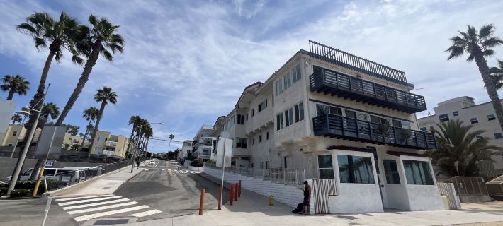 Santa Monica Pier Apartments Hotels in Santa Monica