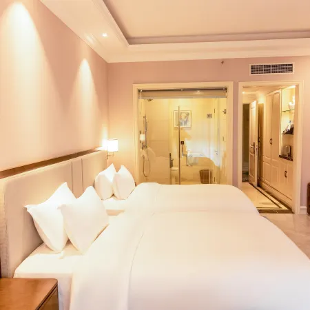 Cezanne Manor Hotel & Resort