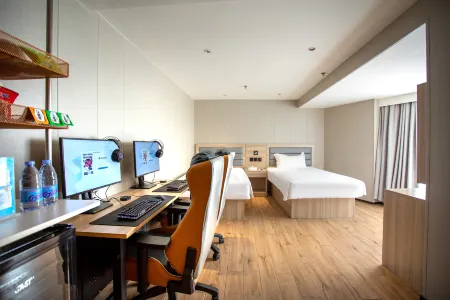 WanYoo Esports Hotel (Shanghai Pudong New International Expo Center)