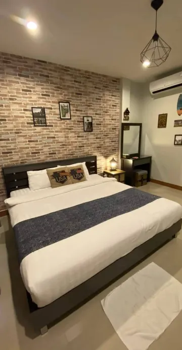 ห้องสแตนดาร์ด เตียงใหญ่ 1 เตียง