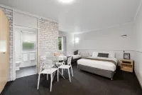 Coach House Launceston Hotels in Mowbray