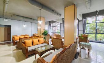 Jianyang Changhu Business Hotel