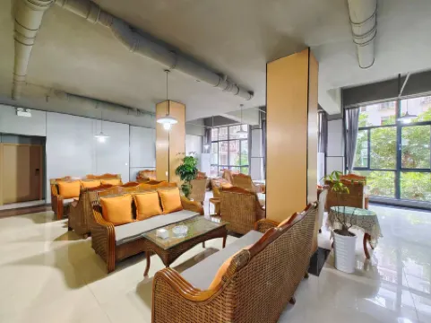 Jianyang Changhu Business Hotel Отели рядом с достопримечательностью «Sancha Lake Scenic Area»