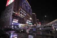Xingxiang·Viewing Designer Homestay (Yanji Yanbian University Internet Red Wall Store)