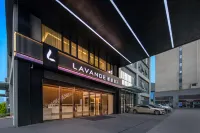 Lavande Hotel (Shanggao Center) - parking